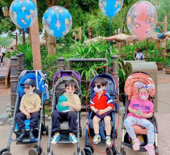 angelababy|Baby带儿子海洋馆看表演，小海绵全程坐妈妈腿上，超帅侧脸曝光