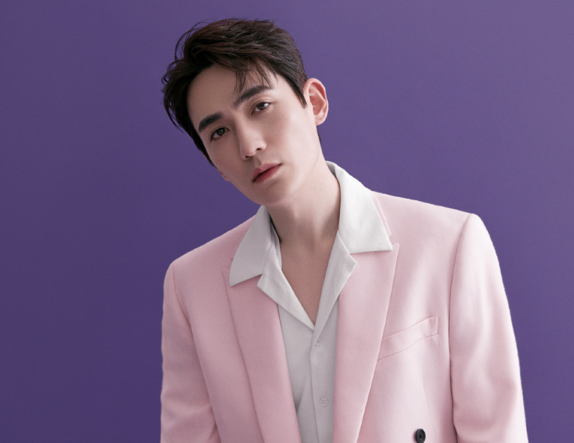 朱一龙|朱一龙被曝“隐婚生子”后首现身，全副武装出街，眼神坚定又犀利