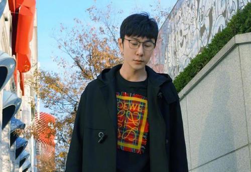 朱一龙|夏河吐槽朱一龙结婚生子不敢认，遭朱粉微博围攻，还波及肖战