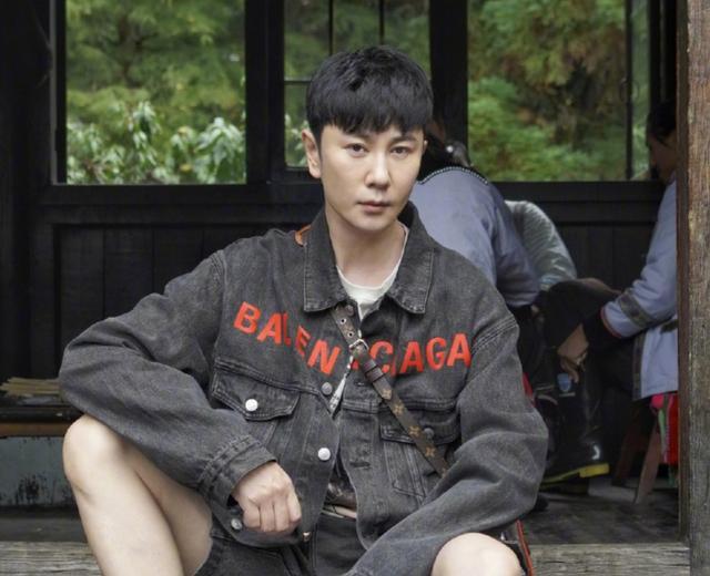 朱一龙|夏河吐槽朱一龙结婚生子不敢认，遭朱粉微博围攻，还波及肖战