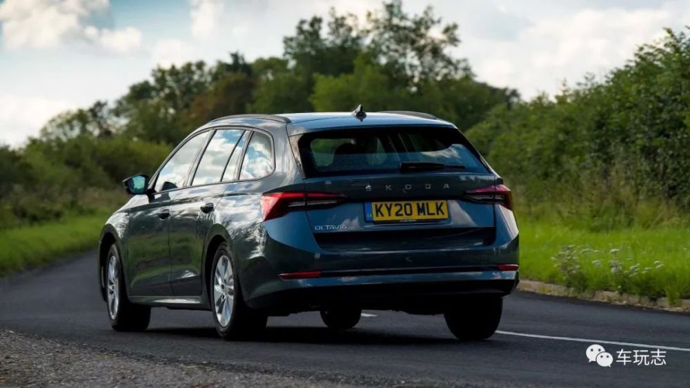 2020年斯柯达明锐octavia旅行车:廉价舒适家用车之选