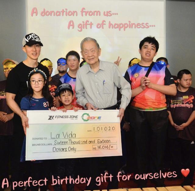 吴尊|吴尊一家四口庆生，带儿女捐善款当作自己的生日礼物，正能量爆棚