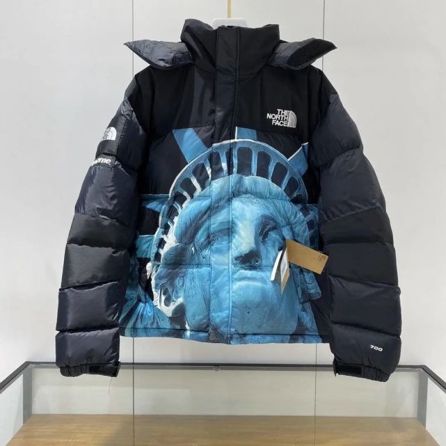 纯原自由女神rthfacesupme联名自由女神款黑色