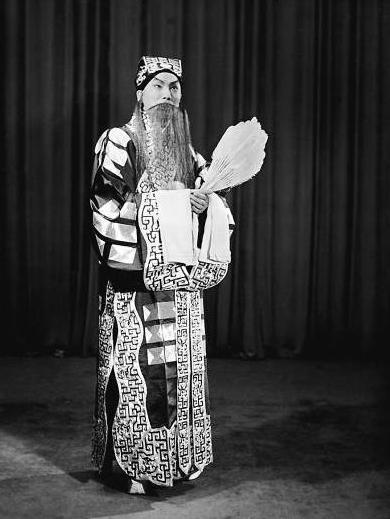 沙家浜|痛心！又一著名演员突传噩耗，在北京去世