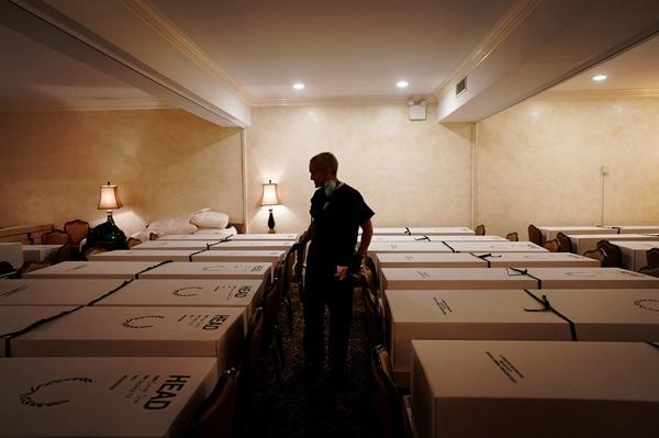 群体免疫|数千专家联名上书！要求英国实施群体免疫：能比他国更快战胜疫情