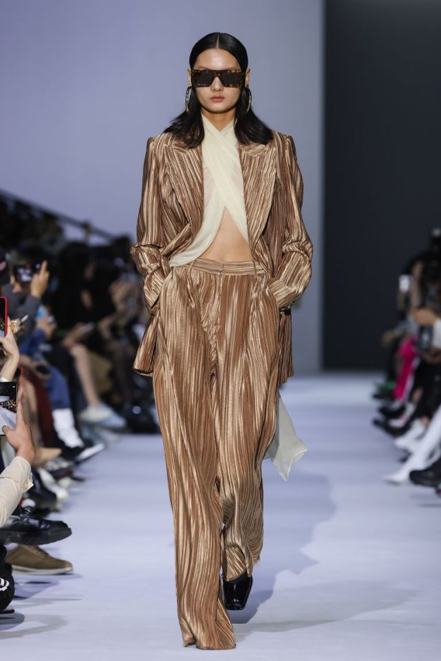 武侠色彩新潮复古damowang带来2021春夏系列