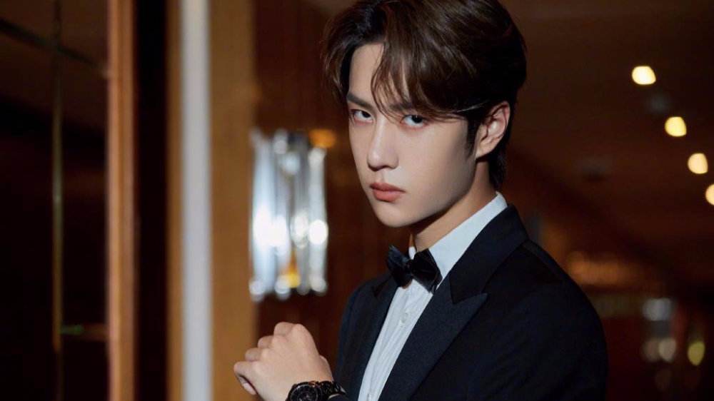 王一博|王一博摔车事件再反转，专业车手发长文，直指王一博缺少体育精神