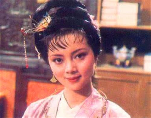 林黛玉|《红楼梦》螃蟹宴：薛宝钗长袖善舞，史湘云费力不讨好！