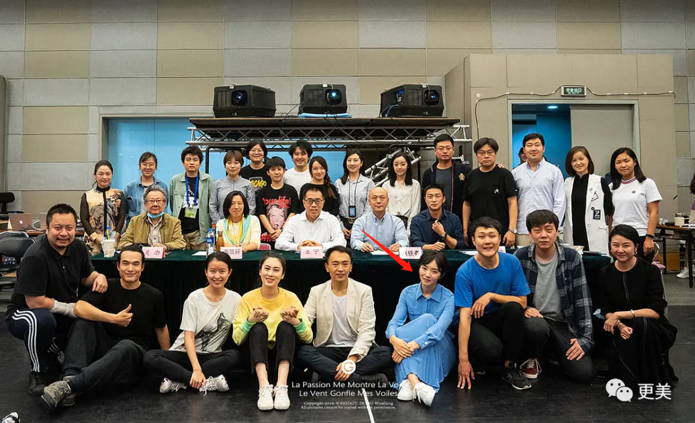 朱一龙|朱一龙隐婚生子还疑似移情女演员？他摊上大事了…