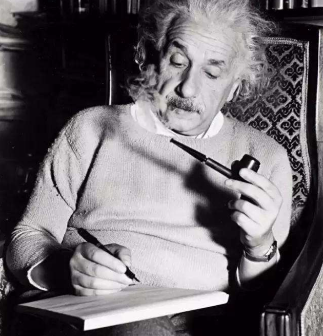 爱因斯坦|爱因斯坦高中时成绩单被曝光，5科是满分，最差的一门只有3分