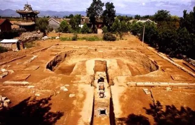 中国瓷器|收藏瓷器开篇：神秘“法门寺”出土秘密颜色“秘色瓷”