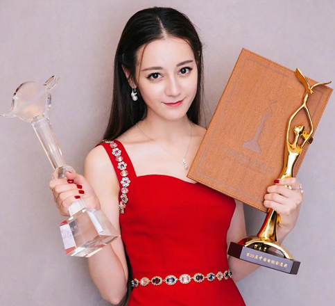 金鹰女神|金鹰女神再现两强争霸！宋茜从第四蹿升至第二，紧追第一名谭松韵