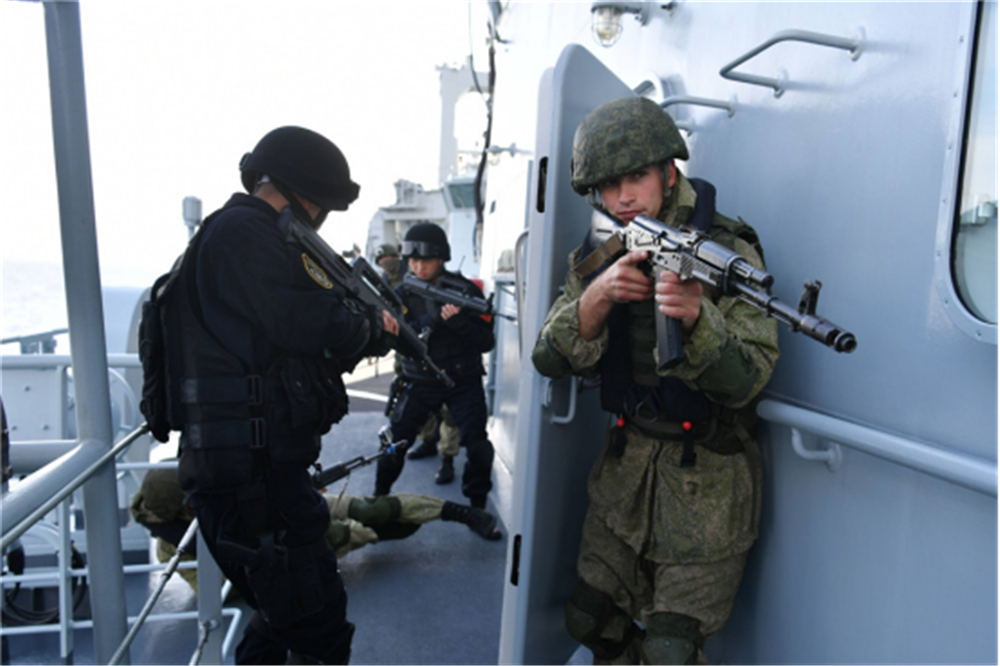 俄军的两次军演威慑