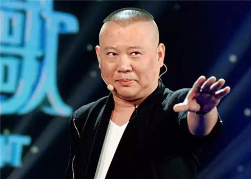 郭德纲|郭德纲获央视认可，称其为“大师级喜剧前辈”，坐镇新节目