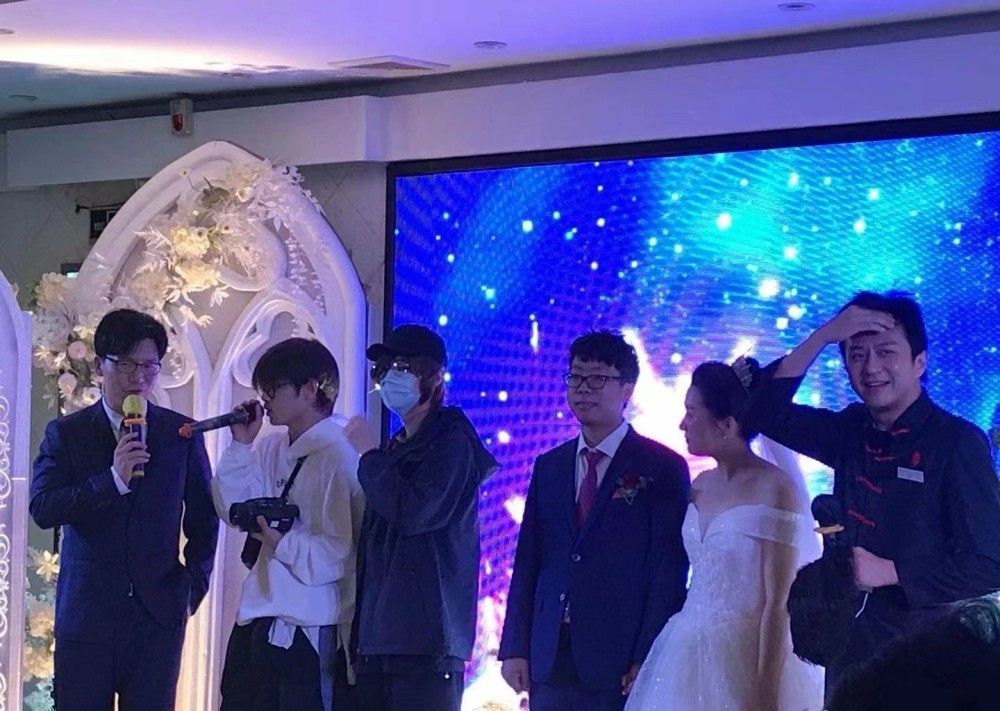 最强素人婚礼嘉宾邓超陈铭是主持人鹿晗王晨艺为表演嘉宾