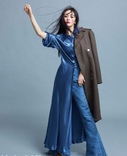 杨幂|有种“放弃保守”叫杨幂，出席活动穿“薄膜裙”，打光师都不敢照