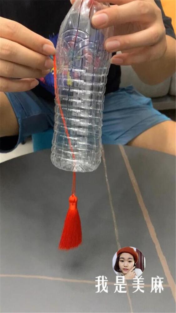一分钟教你做一个好看的手工灯笼制作过程非常简单先收藏了