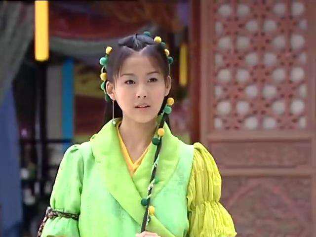 贾青|公路拍照被警告，从华策一姐到压戏不播，贾青做的糊涂事可不止这一件