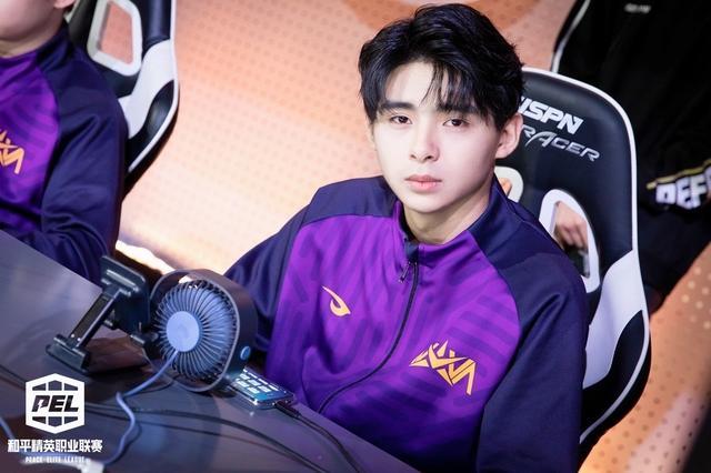 pel新王统治力荡然无存,nv-xqf临阵换人引争议,实力一落千丈?