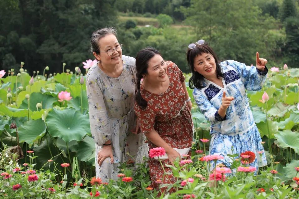 你们的合照好看吗看普通的她们是如何拍出好看的合照