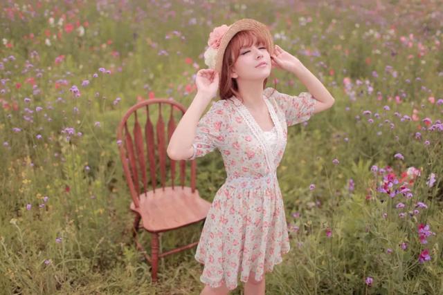 方媛|方媛父亲：与女婿同龄从小听他的歌长大，全家靠女儿过上富贵生活