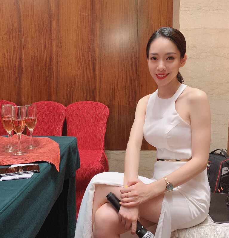 粉丝少就收益少?新晋网红地摊小表妹一边带货,一边涨粉200多万