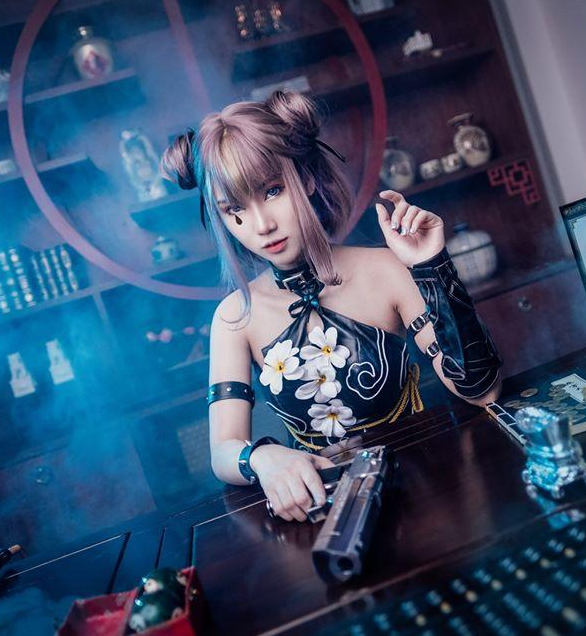 和平精英国风短发美女cos一张倾城妖孽脸惊艳全场