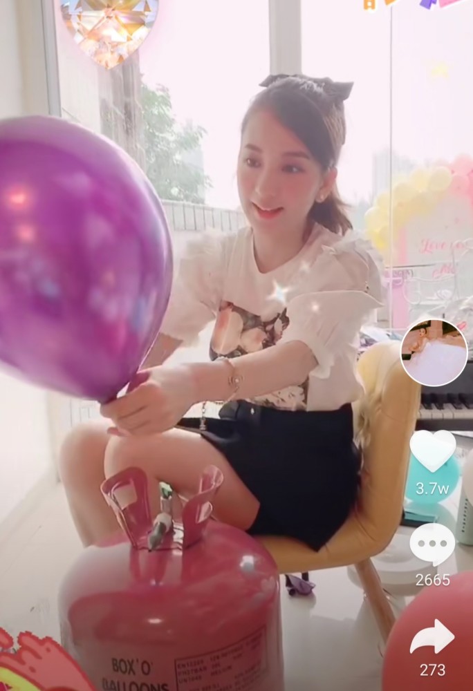 方媛|方媛不委屈自己，面对黑粉的评论，直接回怼：送你一程。真有天王嫂架势！