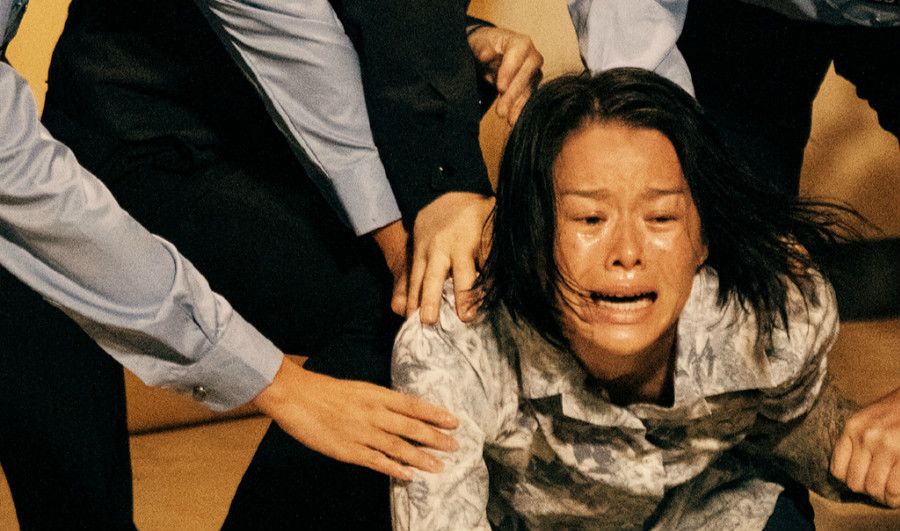 演员请就位|《演员请就位》胡杏儿登台，清一色猛夸背后，是节目太低端的尴尬