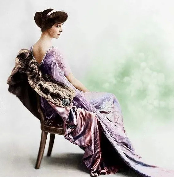 夫妻双出轨,整容闺蜜蓄谋上位,百亿美国公主寻爱记