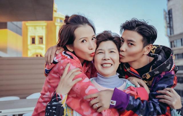 蔡少芬|洪欣49岁生日不理张丹峰，同得大刘青睐，同嫁凤凰男，她终不如蔡少芬幸运