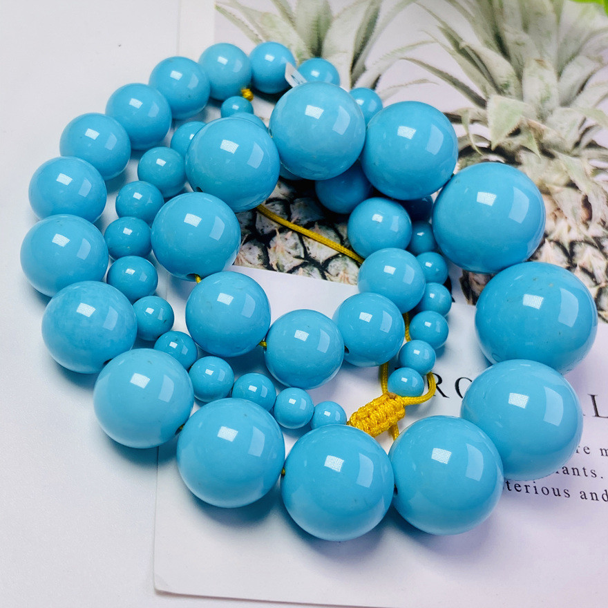 绿松石|绿松石质地细腻通灵，色泽鲜丽沉稳，品质好的绿松都有哪一些呢