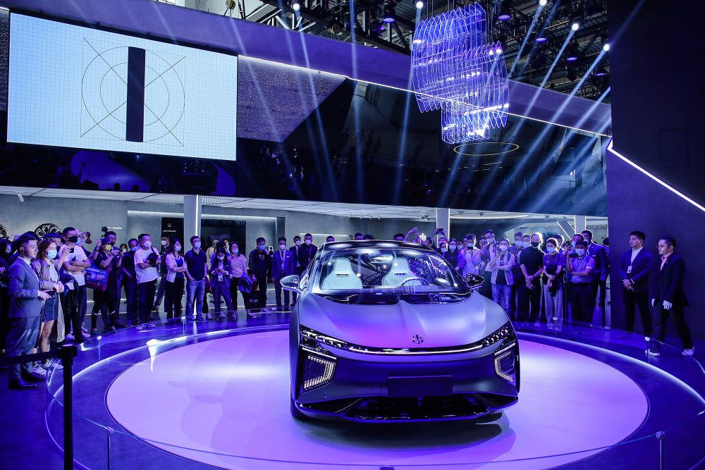 高合hiphi x|是什么，让北京车展上的特斯拉彻底没了脾气？