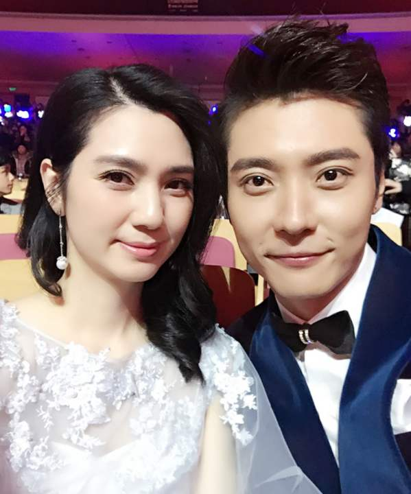 张丹峰|洪欣感情成谜，毕滢晒照温婉清纯，仍戴与张丹峰合照时的戒指和项链