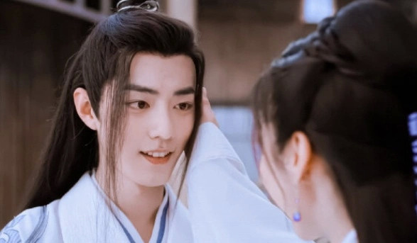 陈情令|追了这么久的《陈情令》，才发现他们仨是同一人演的！网友：剧组真省！