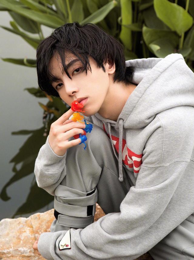华晨宇|他这么“娘”怎么这么火？
