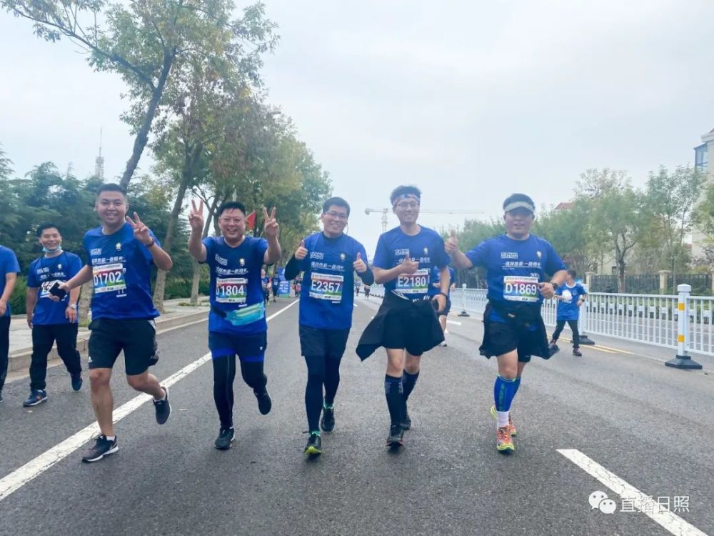 马拉松|全城沸腾！日照马拉松激情开跑！赛道太美，这些画面燃爆了！