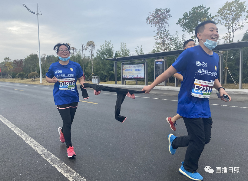 马拉松|全城沸腾！日照马拉松激情开跑！赛道太美，这些画面燃爆了！