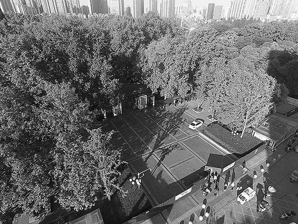 封闭施工是为确保逍遥津公园综合提升改造项目顺利推进.