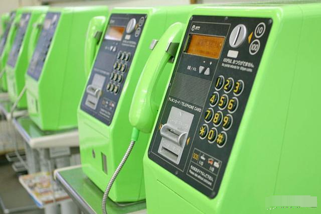 不知道还有没有人记得"bb机",现在还能拨通传呼台的电话吗?