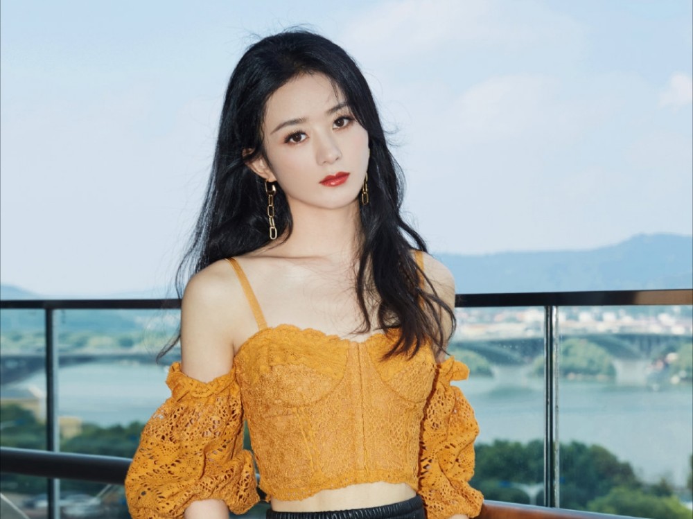 杨紫|杨紫晒毕淑敏签名书，看清封面：懂了《女心理师》选她主演的原因