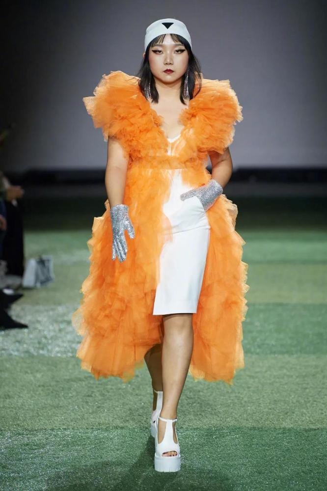 辣目洋子|用演技整容！谁还敢说她又丑又胖不值得红？