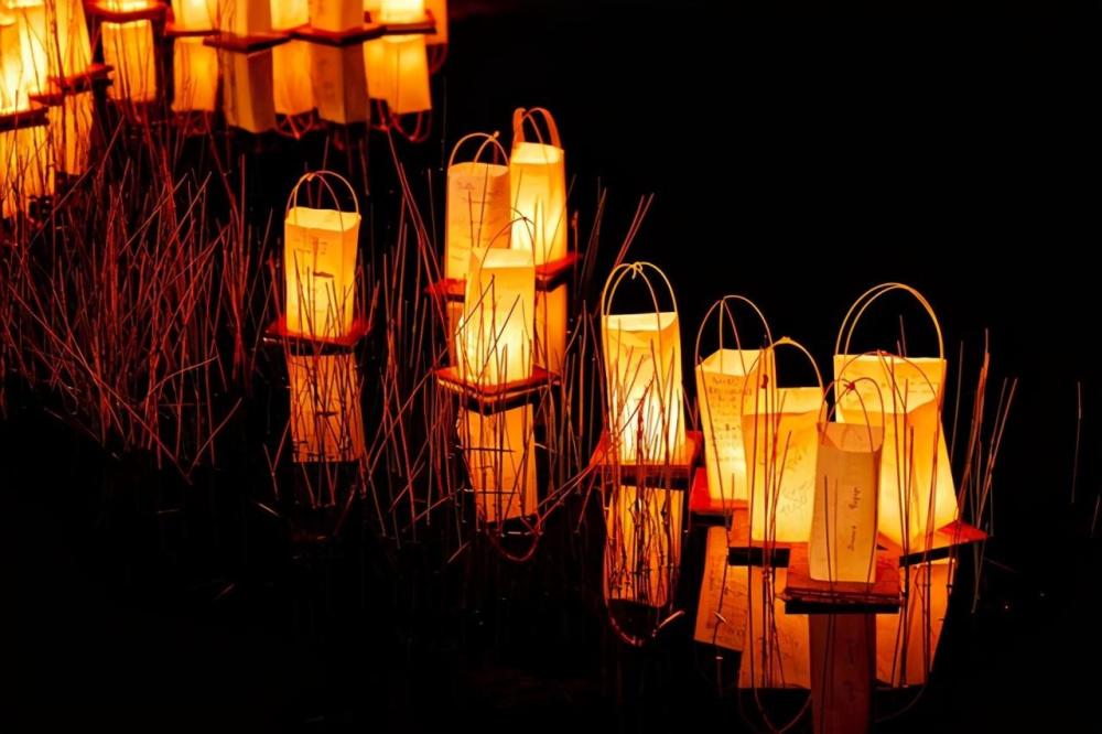 中元节|老话说：七月半，鬼乱窜，没事别往河边站，为啥不能往河边站？