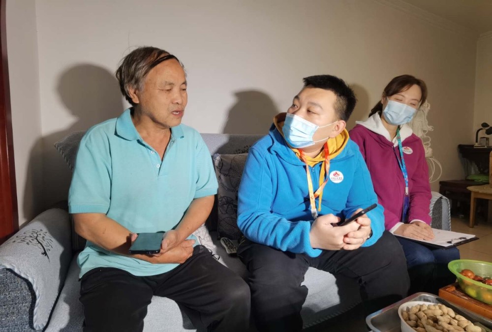 石景山区|第七次全国人口普查摸底开始，石景山普查员统一服装入户