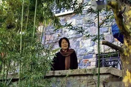 灰娃|可能是中国最神秘的女诗人，93岁灰娃在上海：我的诗就是心电图