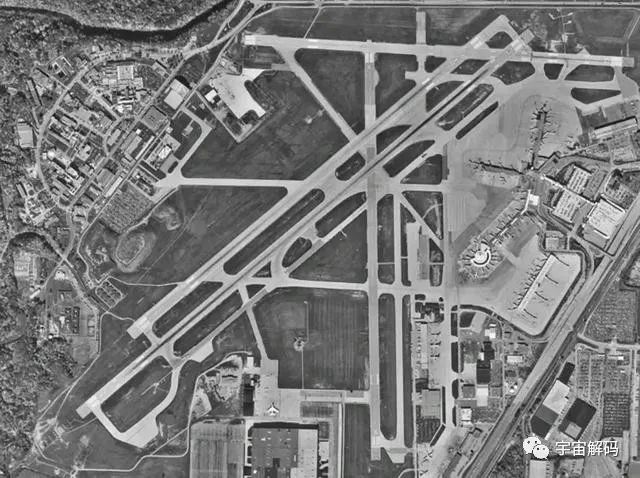 地球|地球文明在轮回？2000米深海发现庞大结构