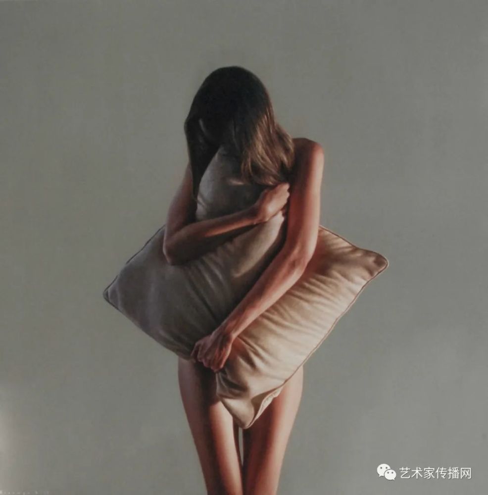 这位澳大利亚美女画家的女人体用光真是牛