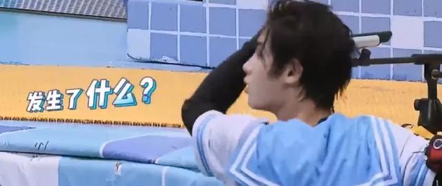 快本|《快本》嘉宾又惹争议，不顾规则何炅都险些压不住，吴昕直接吐槽