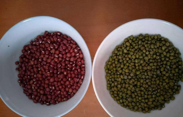绿豆,红豆,黑豆哪一种最有营养,按季节吃更好?看完告诉家人_腾讯新闻