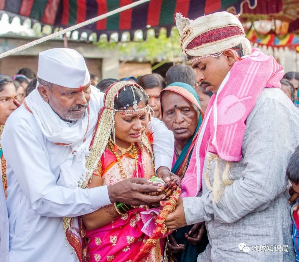 新娘|在印度，娶一个女生能拿多少彩礼钱？